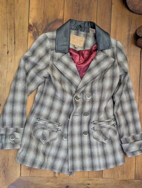 Powder River Outfitters Wool Blend Small Satin Lined Coat